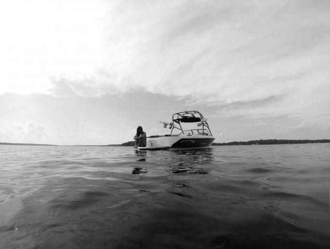 Click image for larger version

Name:	boatpic.jpg
Views:	180
Size:	26.7 KB
ID:	499598
