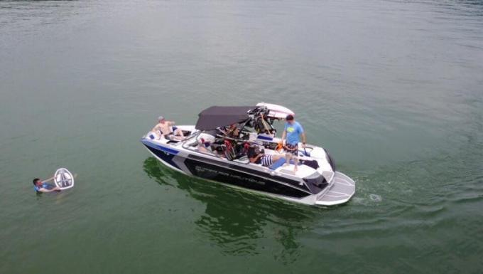 Click image for larger version

Name:	boat8.jpeg
Views:	195
Size:	25.6 KB
ID:	525903