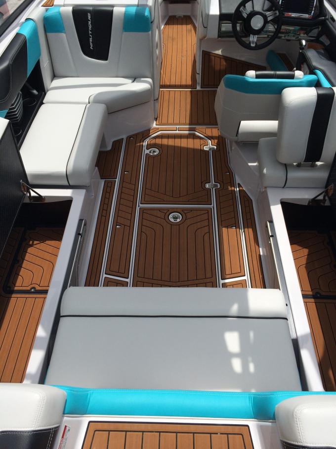 Click image for larger version

Name:	transom.jpg
Views:	226
Size:	83.2 KB
ID:	536755