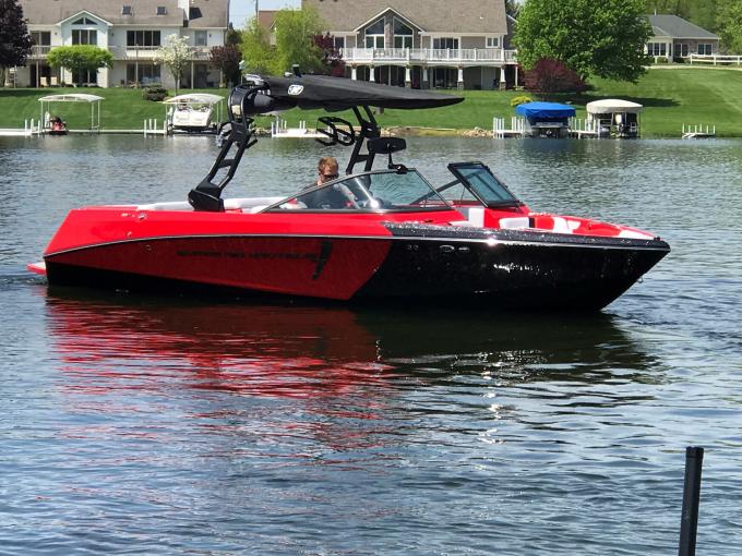 Click image for larger version

Name:	Nautique.jpg
Views:	190
Size:	80.4 KB
ID:	555526