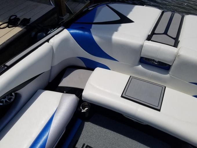 Click image for larger version

Name:	Seat step and transom.jpg
Views:	474
Size:	39.7 KB
ID:	574908