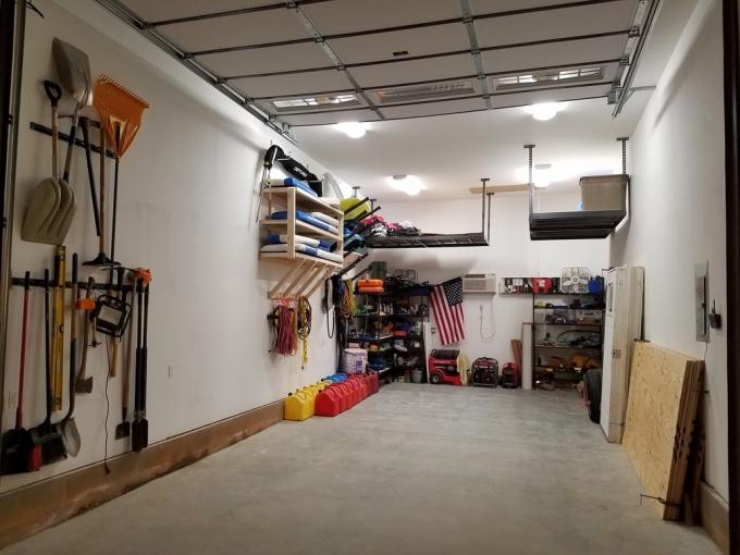 Click image for larger version

Name:	Cleaned garage. Full pic empty.jpg
Views:	4038
Size:	48.7 KB
ID:	575047