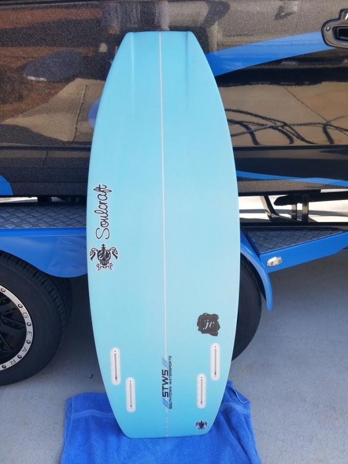 Click image for larger version

Name:	Soulcraft Jordie. Back view. 02.08.k19.jpg
Views:	495
Size:	66.7 KB
ID:	576153