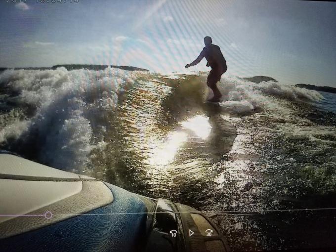 Click image for larger version

Name:	Surf wave. resized.jpg
Views:	359
Size:	64.8 KB
ID:	578355