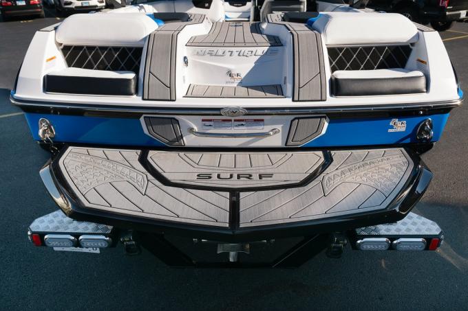 Click image for larger version

Name:	Nautique GS20(12).jpg
Views:	1832
Size:	56.5 KB
ID:	579016