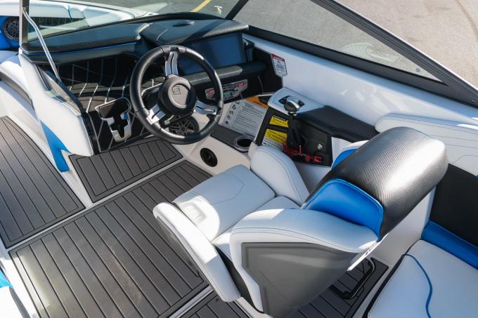 Click image for larger version

Name:	Nautique GS20(15).jpg
Views:	1876
Size:	56.7 KB
ID:	579023