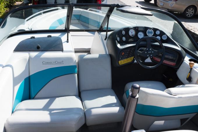 Click image for larger version

Name:	Sport Nautique-18.jpg
Views:	1027
Size:	44.0 KB
ID:	597761