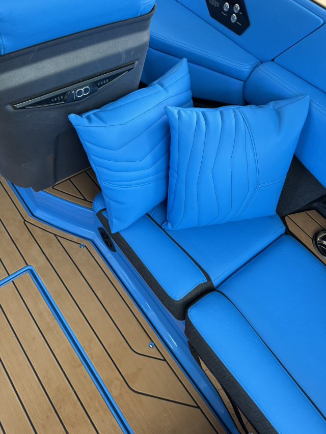 Click image for larger version

Name:	Pillows.jpg
Views:	73
Size:	213.5 KB
ID:	684657