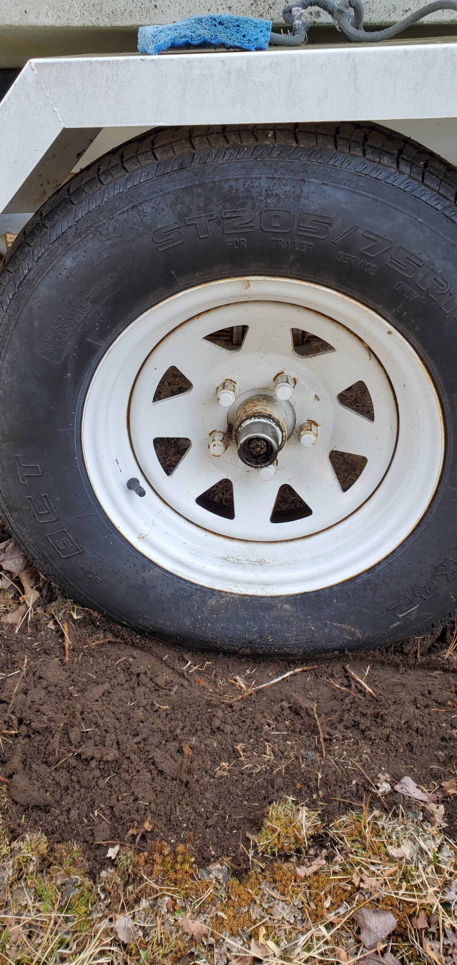 Click image for larger version

Name:	trailerwheel.jpg
Views:	68
Size:	499.2 KB
ID:	685869